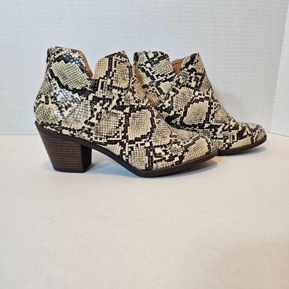 Mata Snakeskin, brown multi, Women's size 10, Bootie - Picture 4 of 9